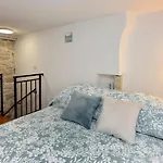 Apartment Ginger *