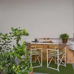 Ginger Apartment *